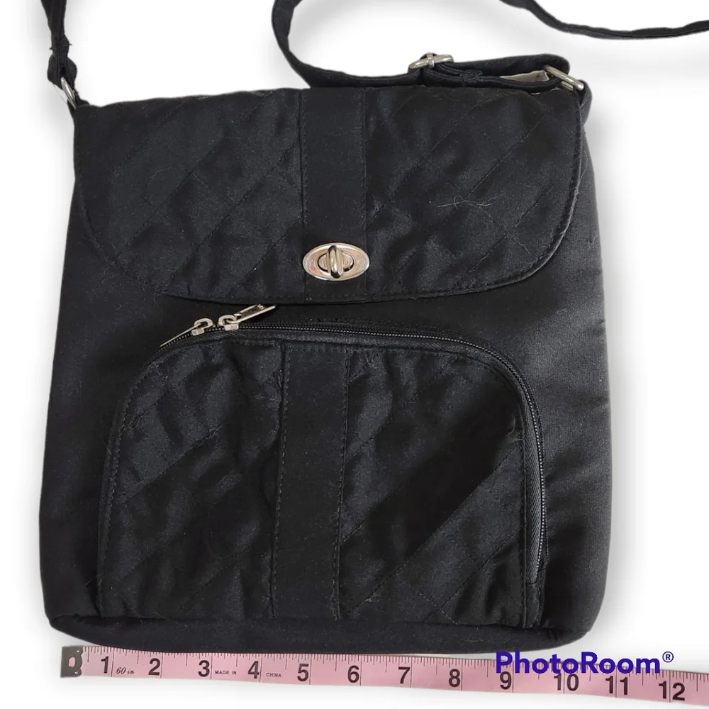 Gold Coast Black Quilted Crossbody Bag